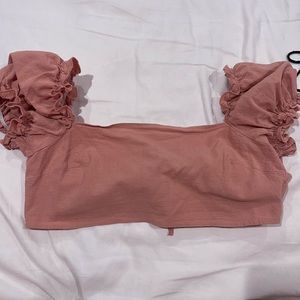 Pink puffy sleeve crop top